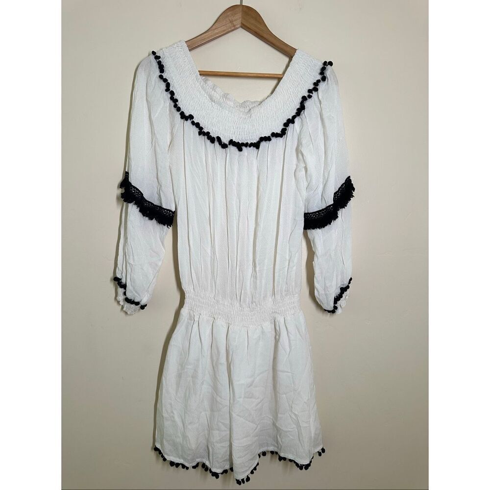 🌸 Ontwelfth Black and White Boho Style Off The Shoulder Dress Size Medium NWOT